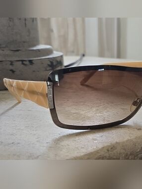 CHANEL Brown Gradient Shield Sunglasses with Beige Quilted Arms